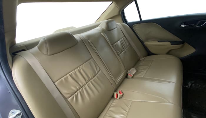 2019 Honda City 1.5L I-VTEC V MT, Petrol, Manual, 1,11,626 km, Right Side Rear Door Cabin