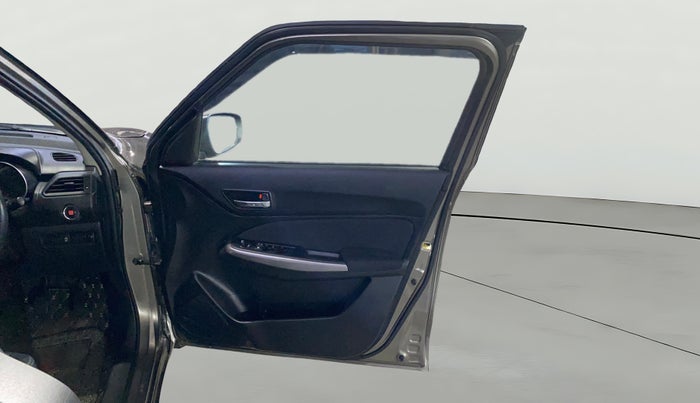 2021 Maruti Swift ZXI, Petrol, Manual, 7,983 km, RHS Front Door