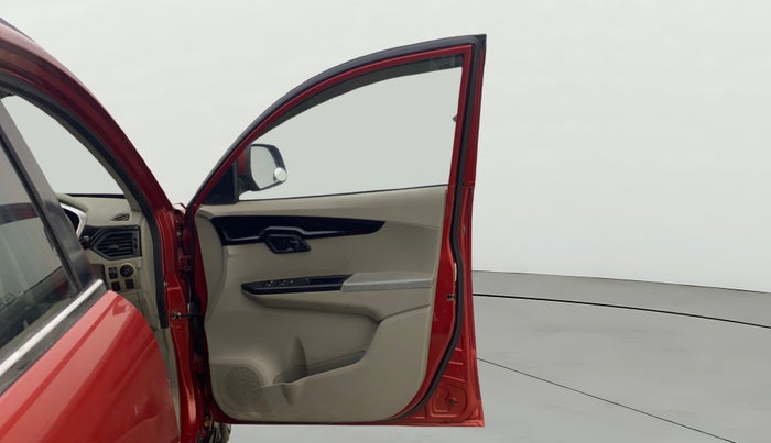 2016 Mahindra Kuv100 K6 PLUS D 5 STR, Diesel, Manual, 1,06,256 km, RHS Front Door