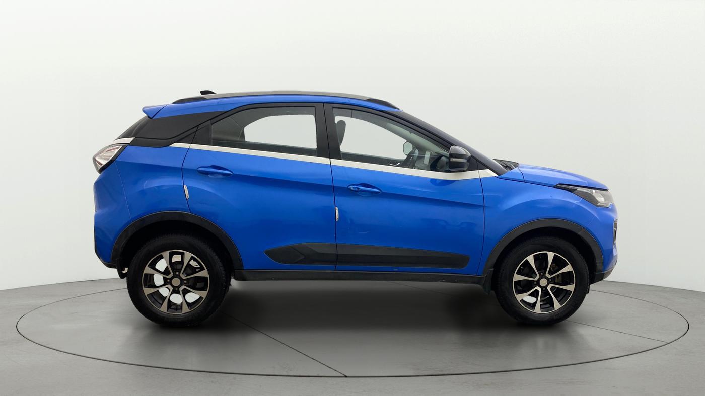 2020 Tata NEXON XZA PLUS (O) DIESEL, Diesel, Automatic, 1,28,495 km, Right Side View