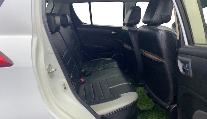 2015 Maruti Swift ZXI, Petrol, Manual, 1,19,459 km, Right Side Rear Door Cabin