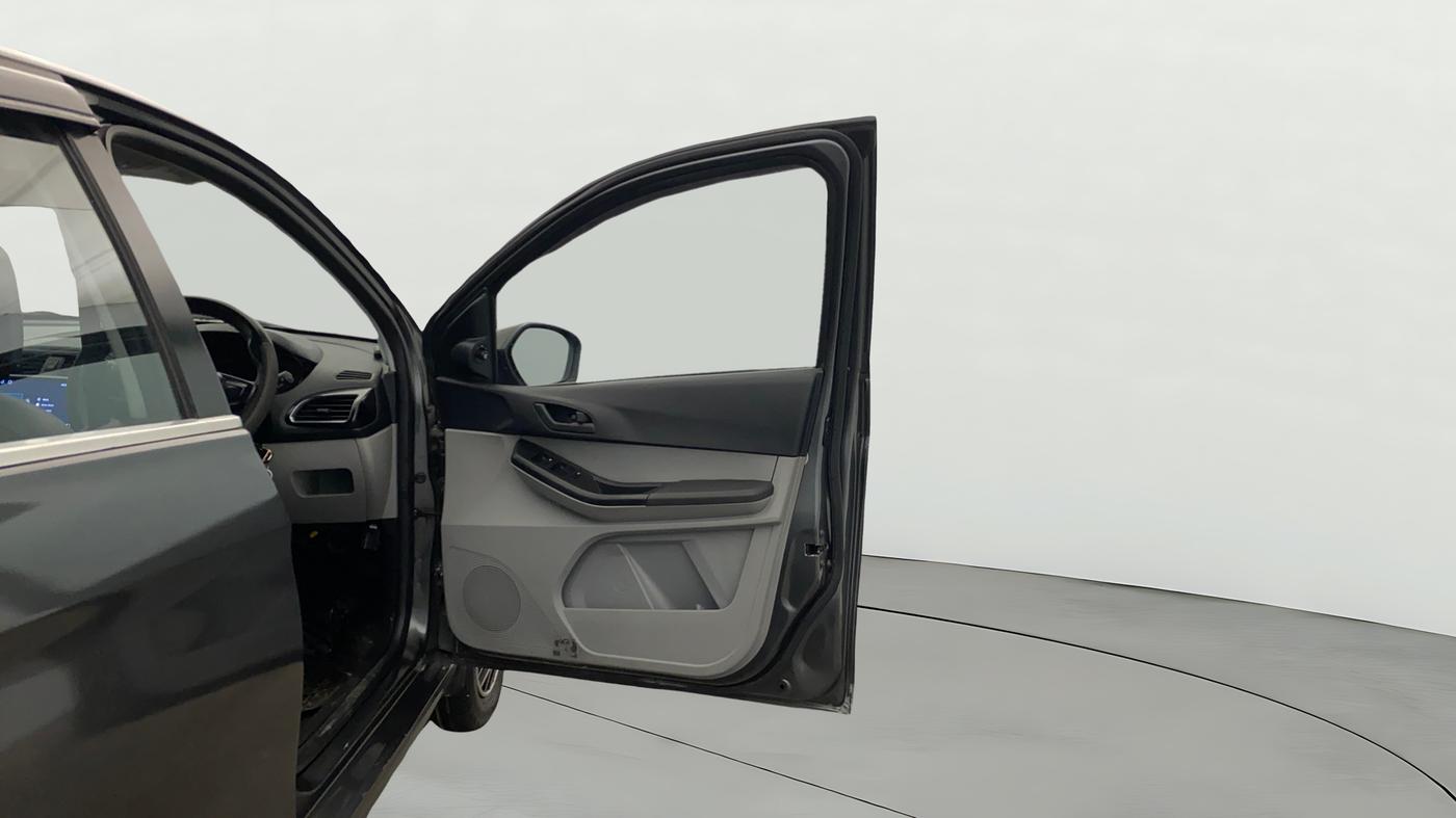 2023 Tata Tiago XT CNG, CNG, Manual, 16,043 km, RHS Front Door
