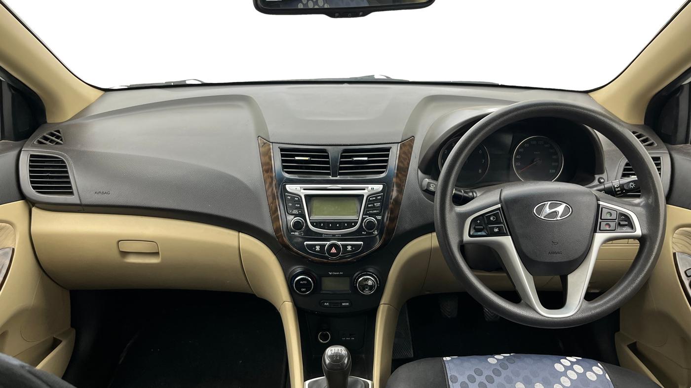 2014 Hyundai Verna FLUIDIC 1.6 VTVT SX, Petrol, Manual, 48,332 km, Dashboard