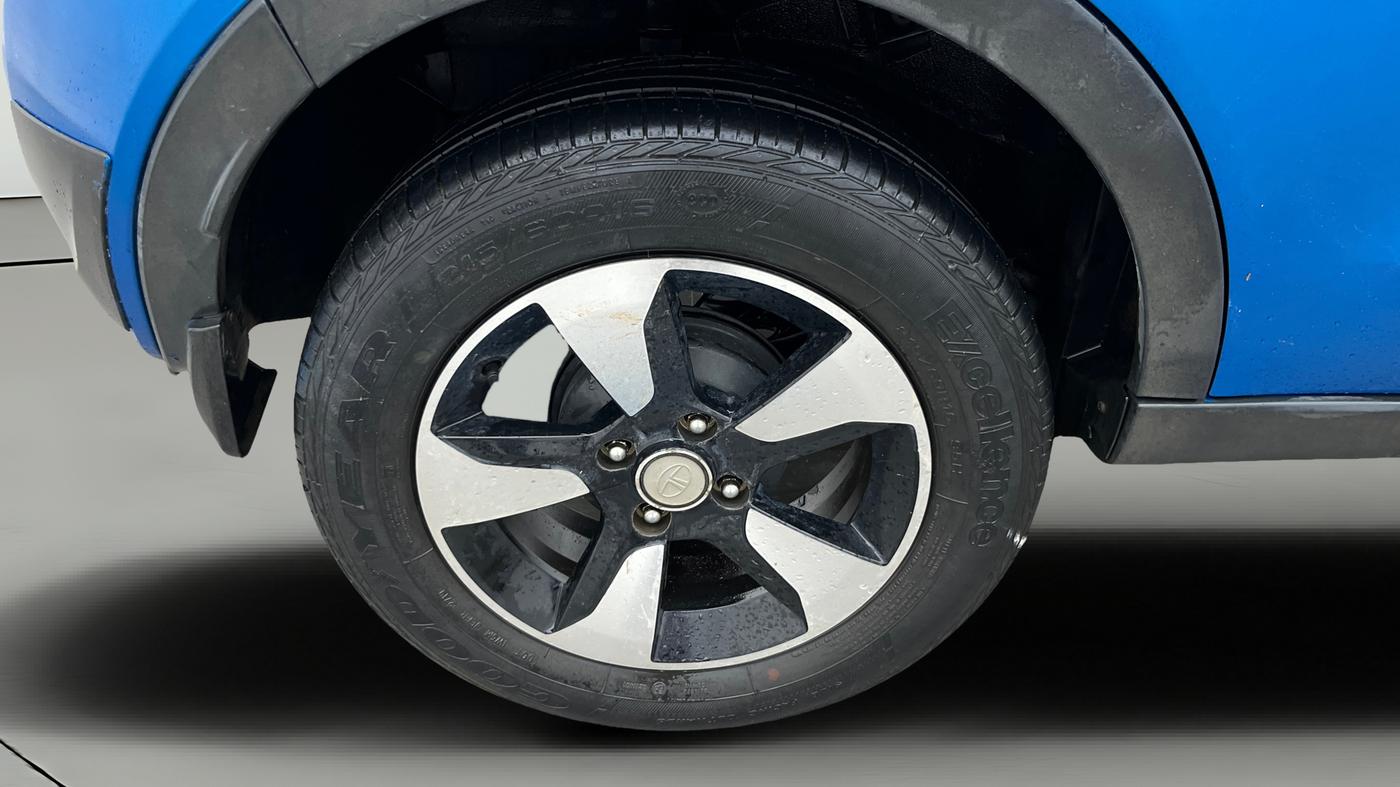 2019 Tata NEXON XZA PLUS PETROL, Petrol, Automatic, 48,542 km, Right Rear Wheel