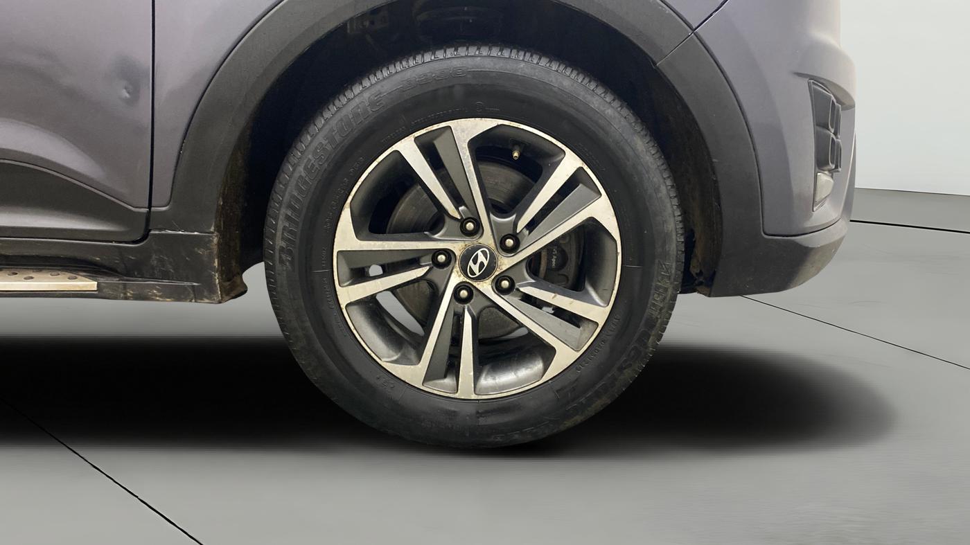 2016 Hyundai Creta BASE 1.4 DIESEL, Diesel, Manual, 1,27,403 km, Right Front Wheel