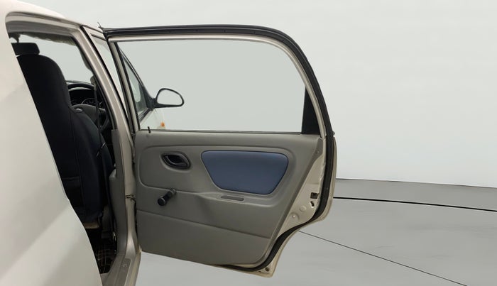 2014 Maruti Alto K10 VXI, Petrol, Manual, 13,152 km, RHS Rear Door