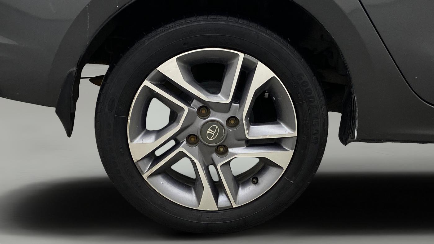 2022 Tata TIGOR XZ PLUS PETROL, Petrol, Manual, 43,484 km, Right Rear Wheel