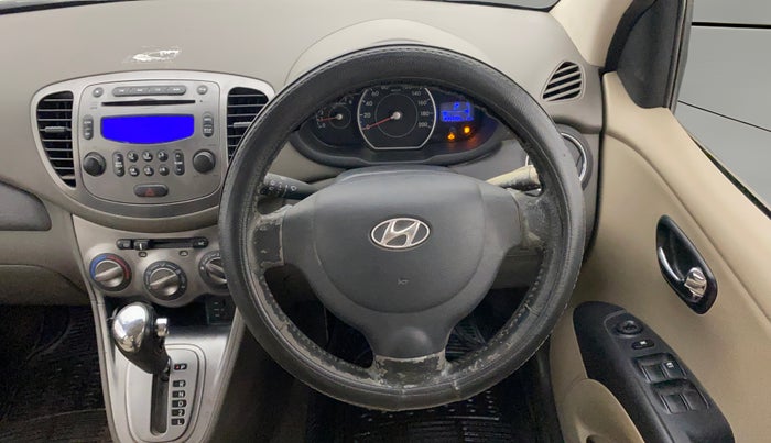 2013 Hyundai i10 SPORTZ 1.2 AT, Petrol, Automatic, 1,00,495 km, Steering Wheel Close Up