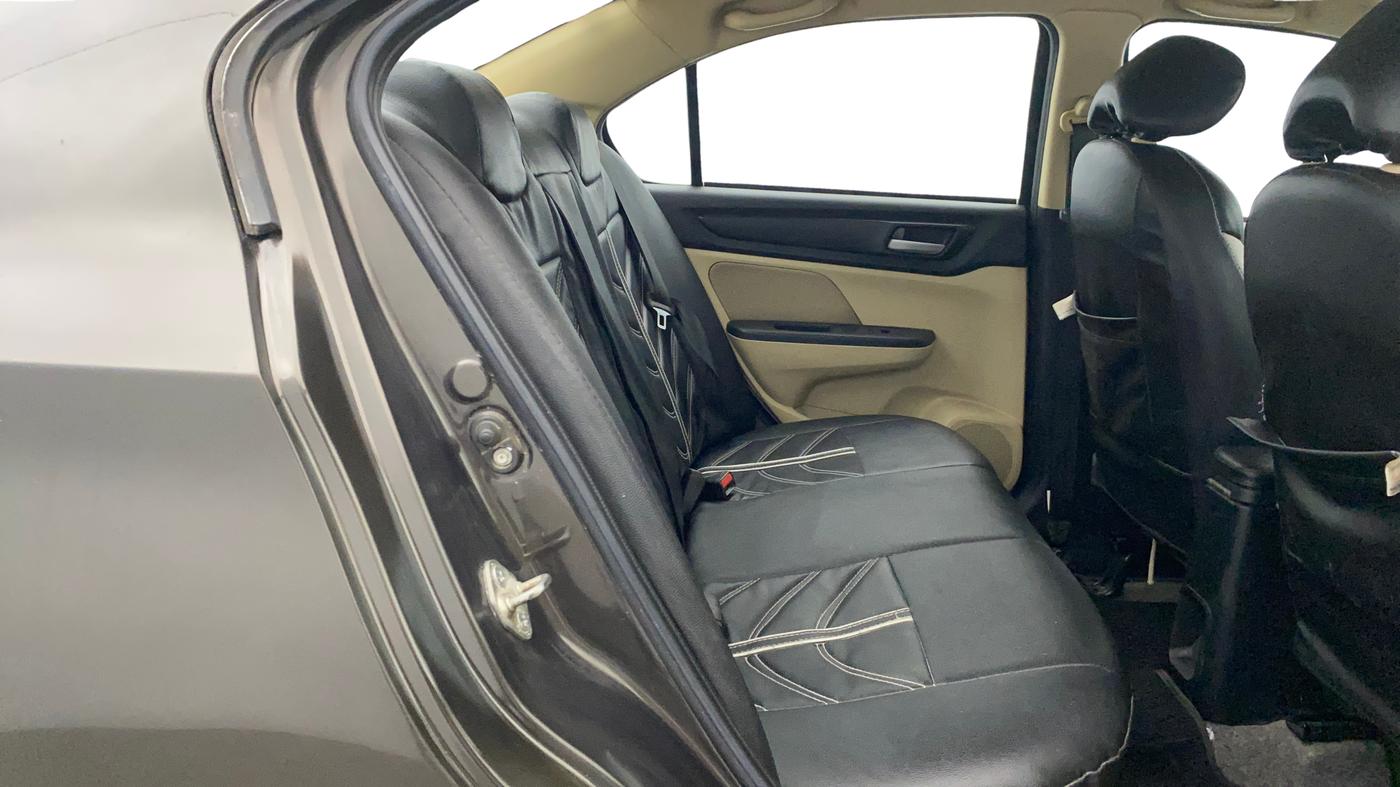 2020 Honda Amaze 1.2L I-VTEC VX, Petrol, Manual, 32,307 km, Right Side Rear Door Cabin