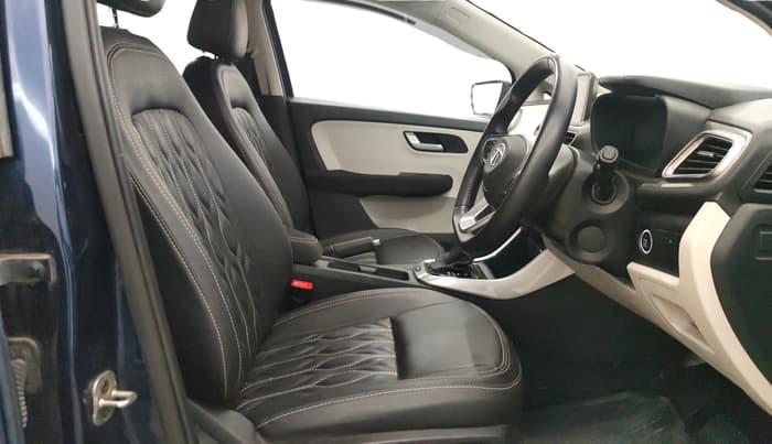 2023 Tata ALTROZ XZA + SUNROOF, Petrol, Automatic, 23,574 km, Right Side Front Door Cabin