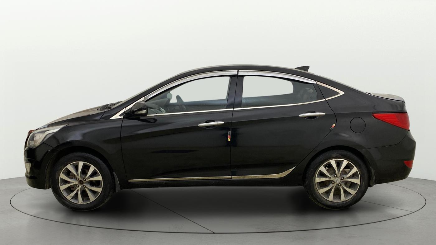 2016 Hyundai Verna 1.6 VTVT SX, CNG, Manual, 1,12,153 km, Left Side