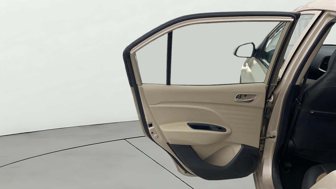 2021 Hyundai NEW SANTRO SPORTZ AMT, Petrol, Automatic, 37,553 km, LHS Rear Door