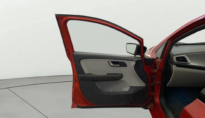 2020 Tata ALTROZ XZ PETROL, CNG, Manual, 46,042 km, LHS Front Door