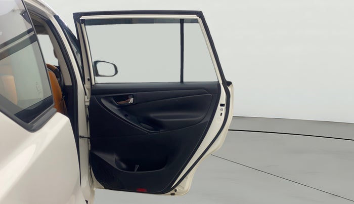 2022 Toyota Innova Crysta 2.7 GX AT 7 STR, Petrol, Automatic, 22,173 km, RHS Rear Door