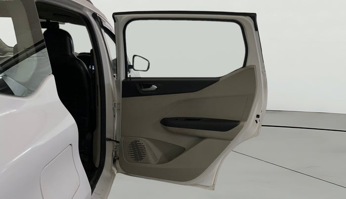 2022 Renault TRIBER RXZ, Petrol, Manual, 35,223 km, RHS Rear Door