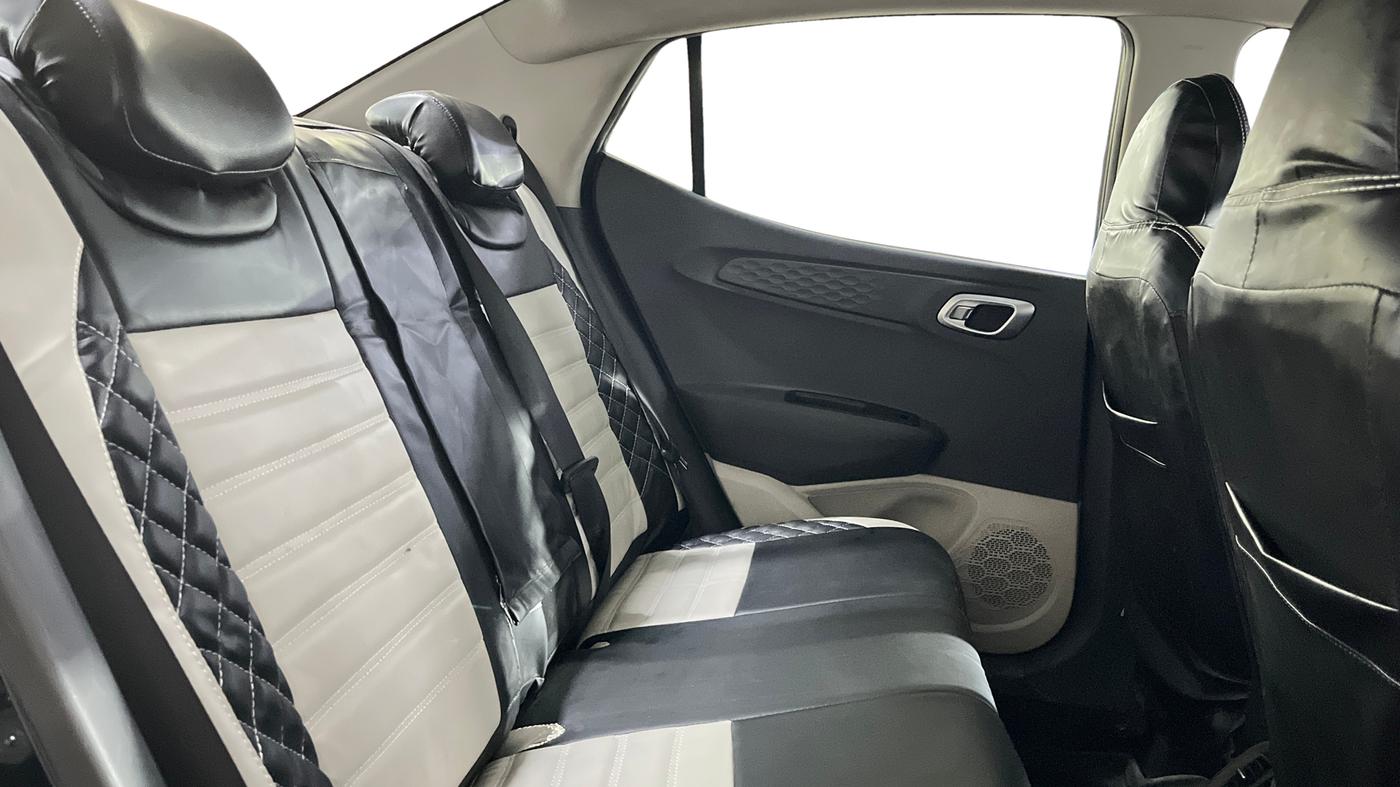 2024 Hyundai AURA SX 1.2 CNG, CNG, Manual, 57,922 km, Right Side Rear Door Cabin