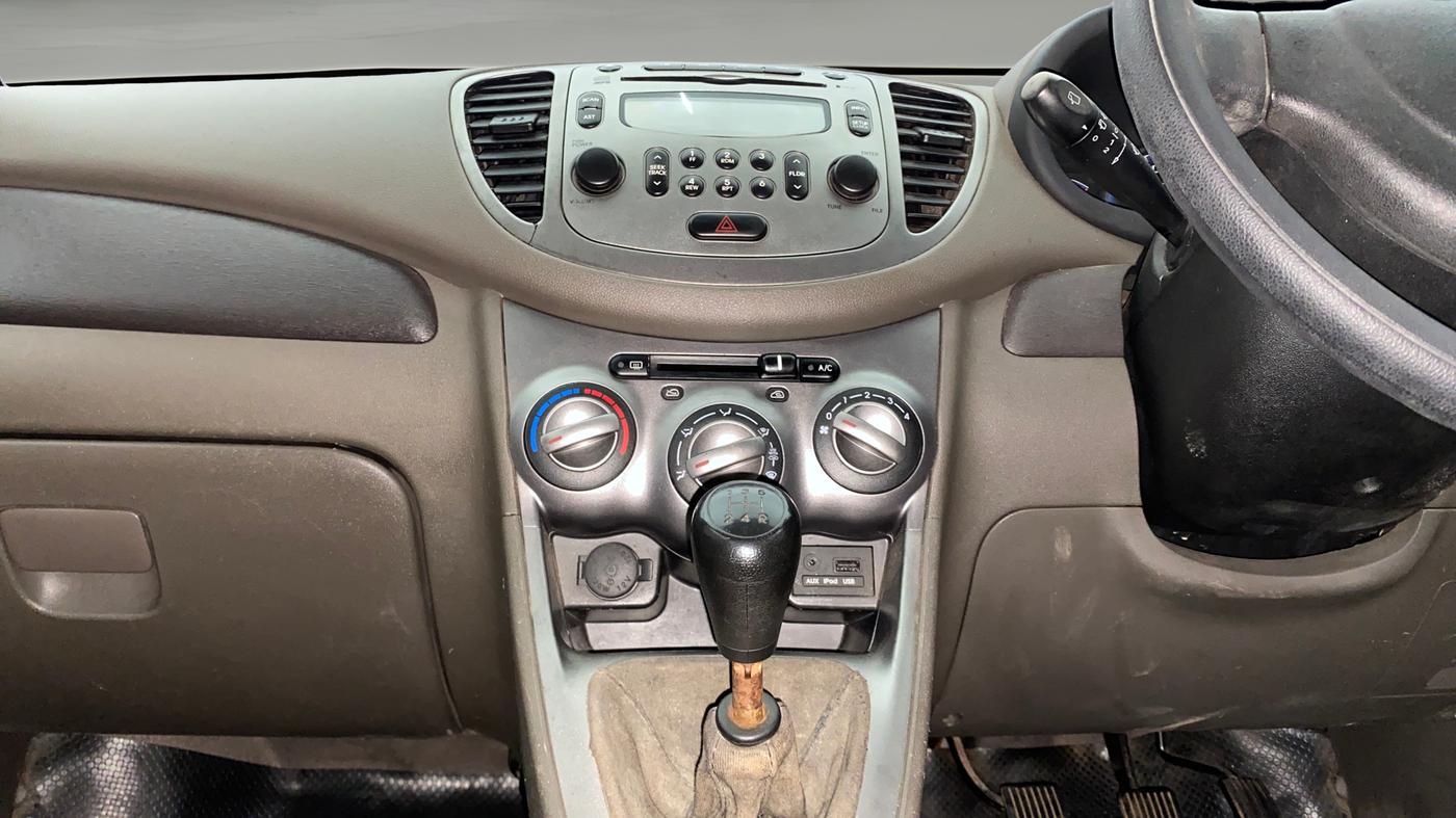 2013 Hyundai i10 SPORTZ 1.2, Petrol, Manual, 70,004 km, Air Conditioner