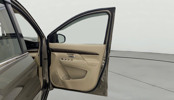 2019 Maruti Ertiga ZXI+ SHVS, Petrol, Manual, 1,02,931 km, RHS Front Door