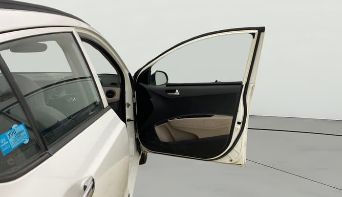 2015 Hyundai Grand i10 ASTA AT 1.2 KAPPA VTVT, Petrol, Automatic, 76,388 km, RHS Front Door