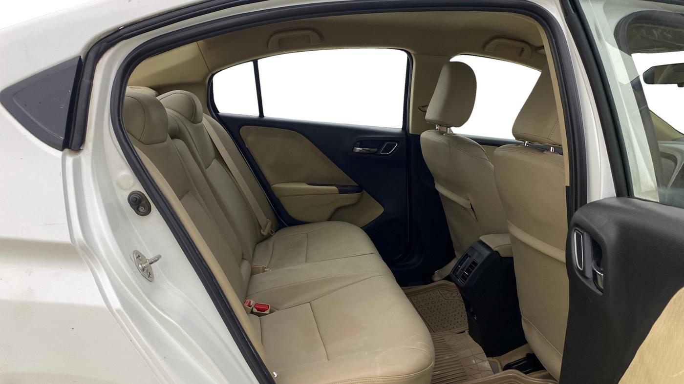 2018 Honda City 1.5L I-VTE V CVT, Petrol, Automatic, 67,786 km, Right Side Rear Door Cabin