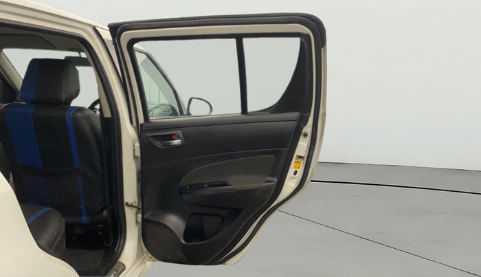 2013 Maruti Swift VXI, Petrol, Manual, 1,01,473 km, RHS Rear Door
