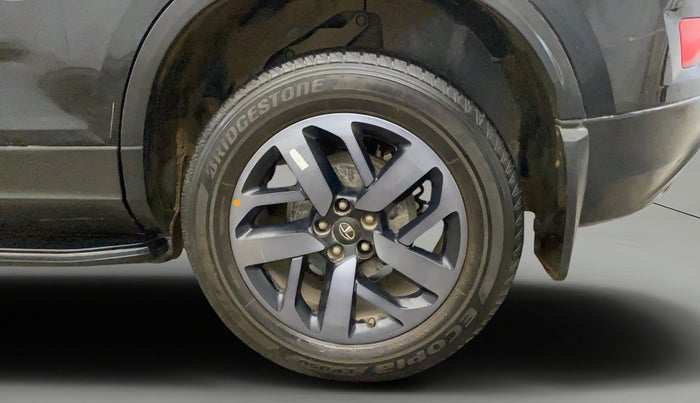 2022 Tata Harrier XZA PLUS 2.0L DARK EDITION, Diesel, Automatic, 54,957 km, Left Rear Wheel