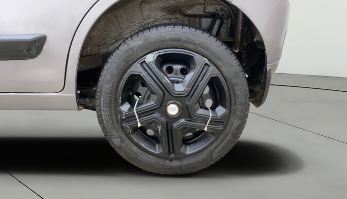 2015 Maruti Wagon R 1.0 VXI, Petrol, Manual, 75,885 km, Left Rear Wheel