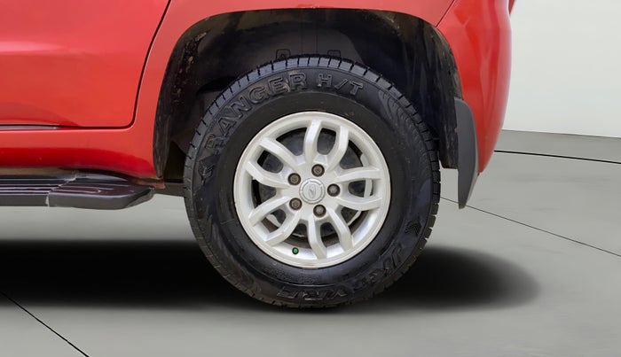 2017 Mahindra TUV300 T8 AMT, Diesel, Automatic, 1,35,545 km, Left Rear Wheel