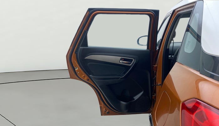 2018 Maruti Vitara Brezza ZDI PLUS AMT, Diesel, Automatic, 1,18,857 km, LHS Rear Door