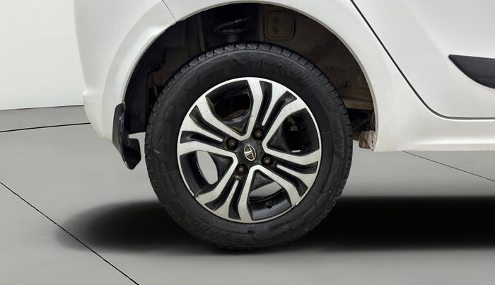 2019 Tata Tiago XZ PETROL, Petrol, Manual, 1,06,289 km, Right Rear Wheel