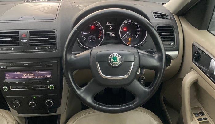 2013 Skoda Yeti AMBITION 2.0 TDI CR 4X2, Diesel, Manual, 71,866 km, Steering Wheel Close Up