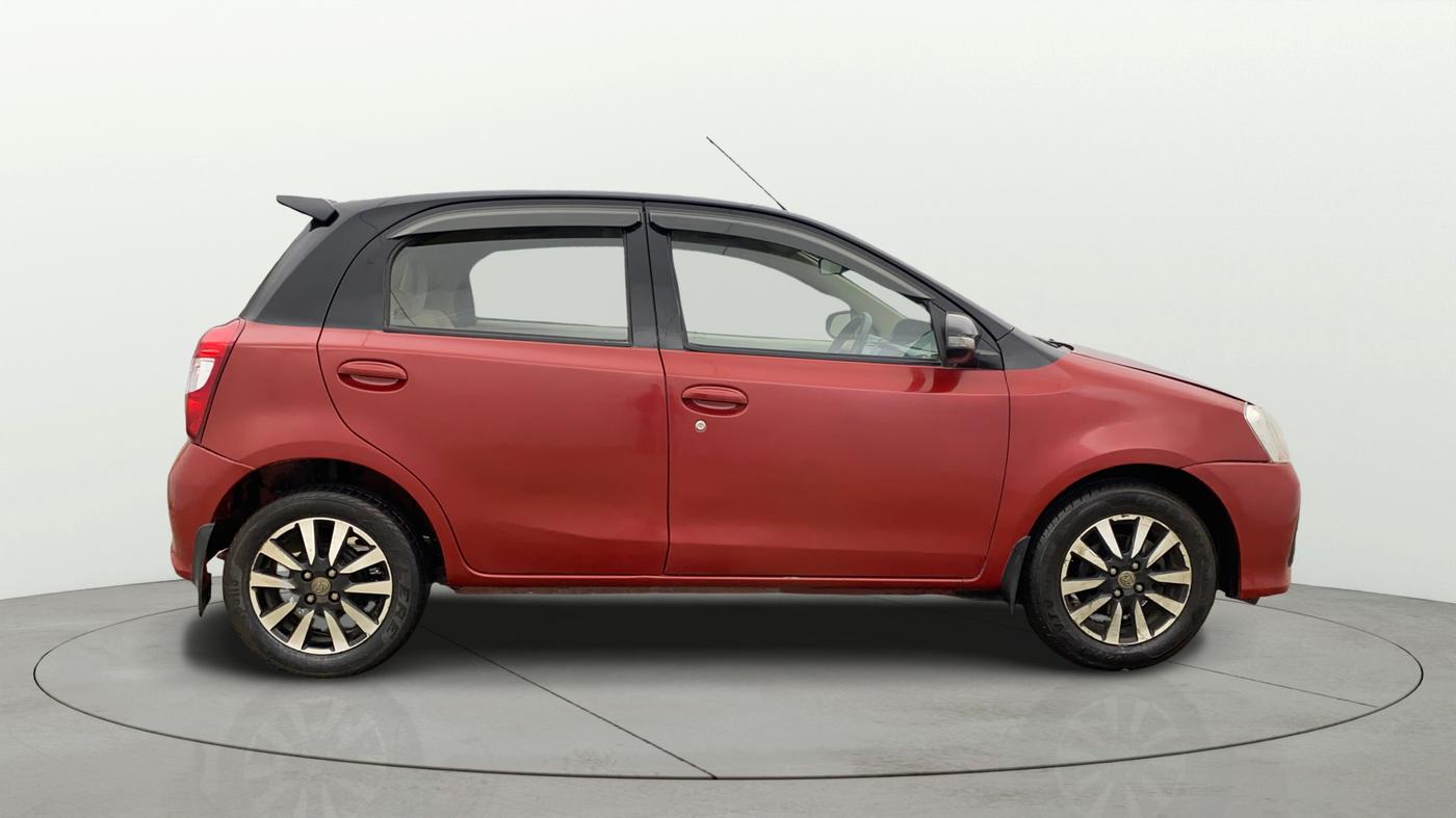 2017 Toyota Etios Liva VX, Petrol, Manual, 53,145 km, Right Side View