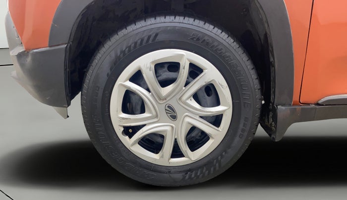 2016 Mahindra Kuv100 K6 6 STR, Petrol, Manual, 34,715 km, Left Front Wheel