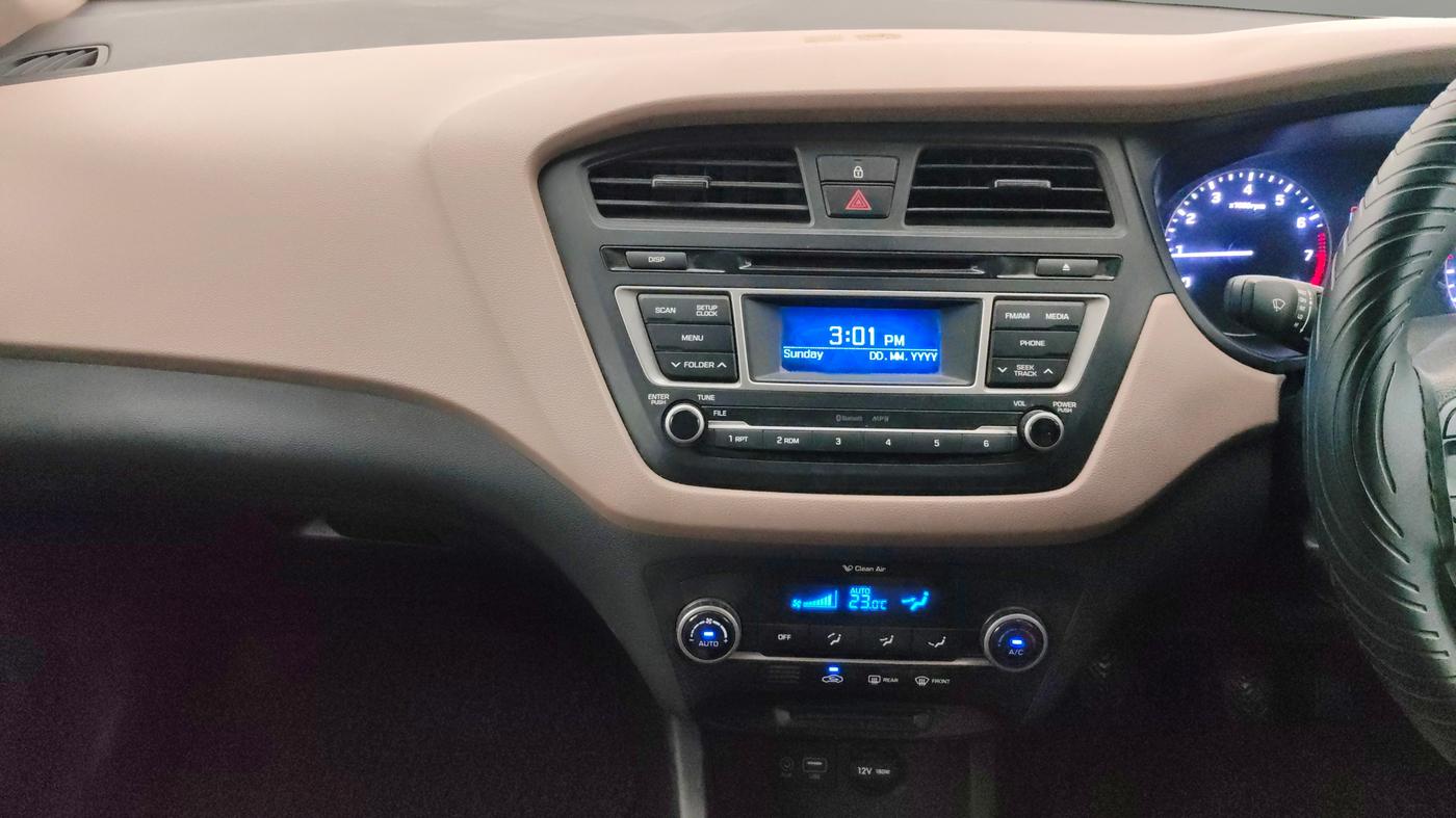2015 Hyundai Elite i20 SPORTZ 1.2, Petrol, Manual, 98,270 km, Air Conditioner