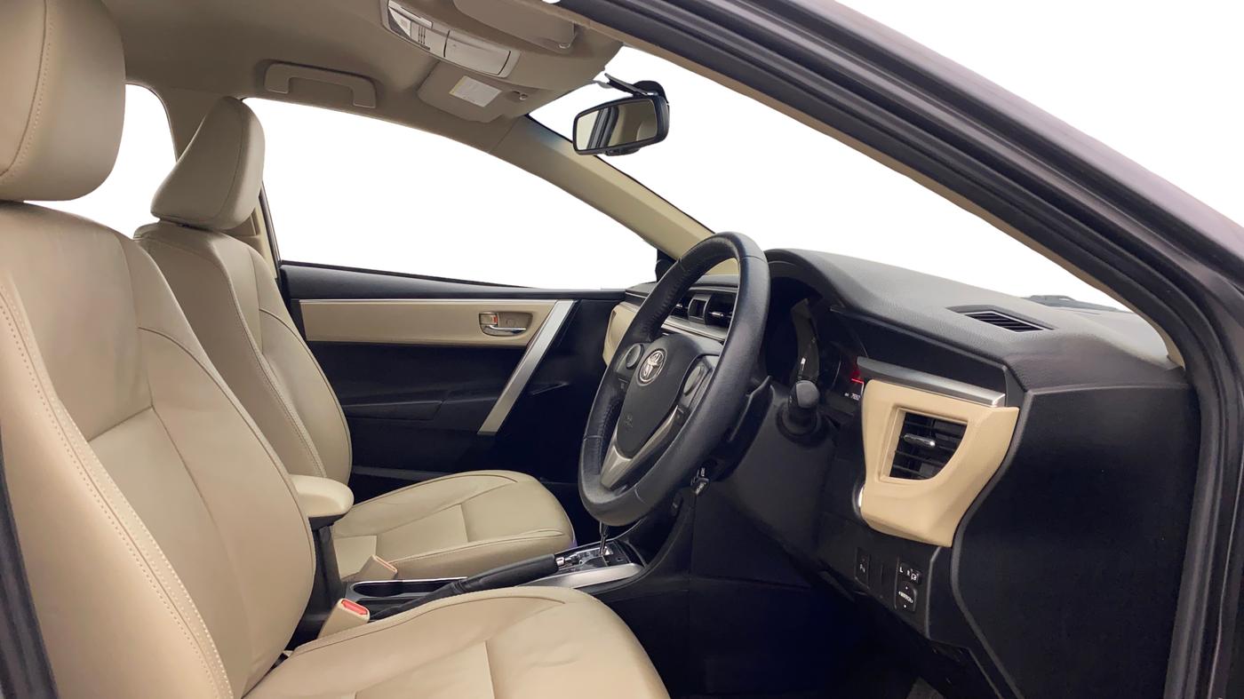 2015 Toyota Corolla Altis VL CVT PETROL, Petrol, Automatic, 79,292 km, Right Side Front Door Cabin