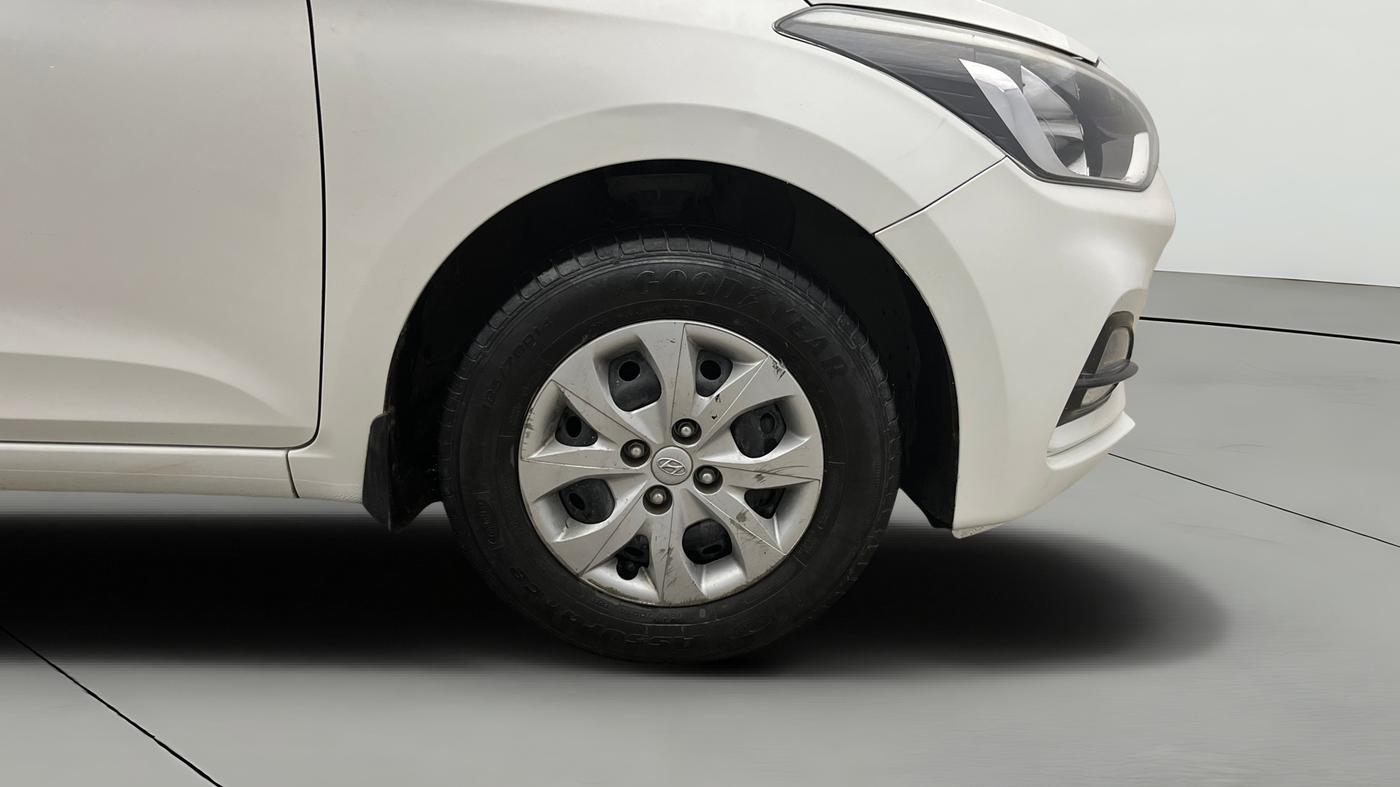 2018 Hyundai Elite i20 SPORTZ 1.2, Petrol, Manual, 37,174 km, Right Front Wheel
