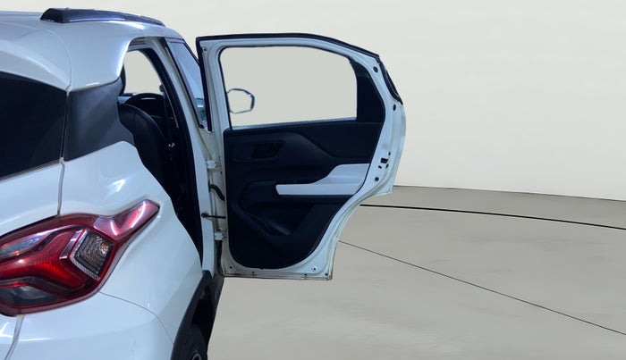 2024 Tata PUNCH ACCOMPLISHED DAZZLE SUNROOF CNG MT, CNG, Manual, 32,527 km, RHS Rear Door