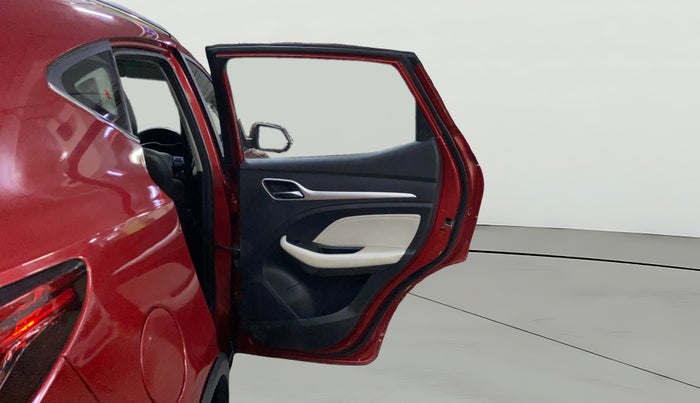 2021 MG ASTOR SHARP 1.5 MT, Petrol, Manual, 33,941 km, RHS Rear Door