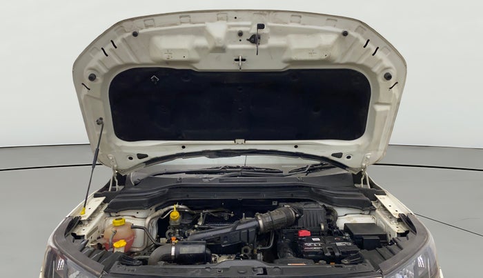 2020 Mahindra XUV300 W4 1.2 PETROL, Petrol, Manual, 61,281 km, Open Bonet