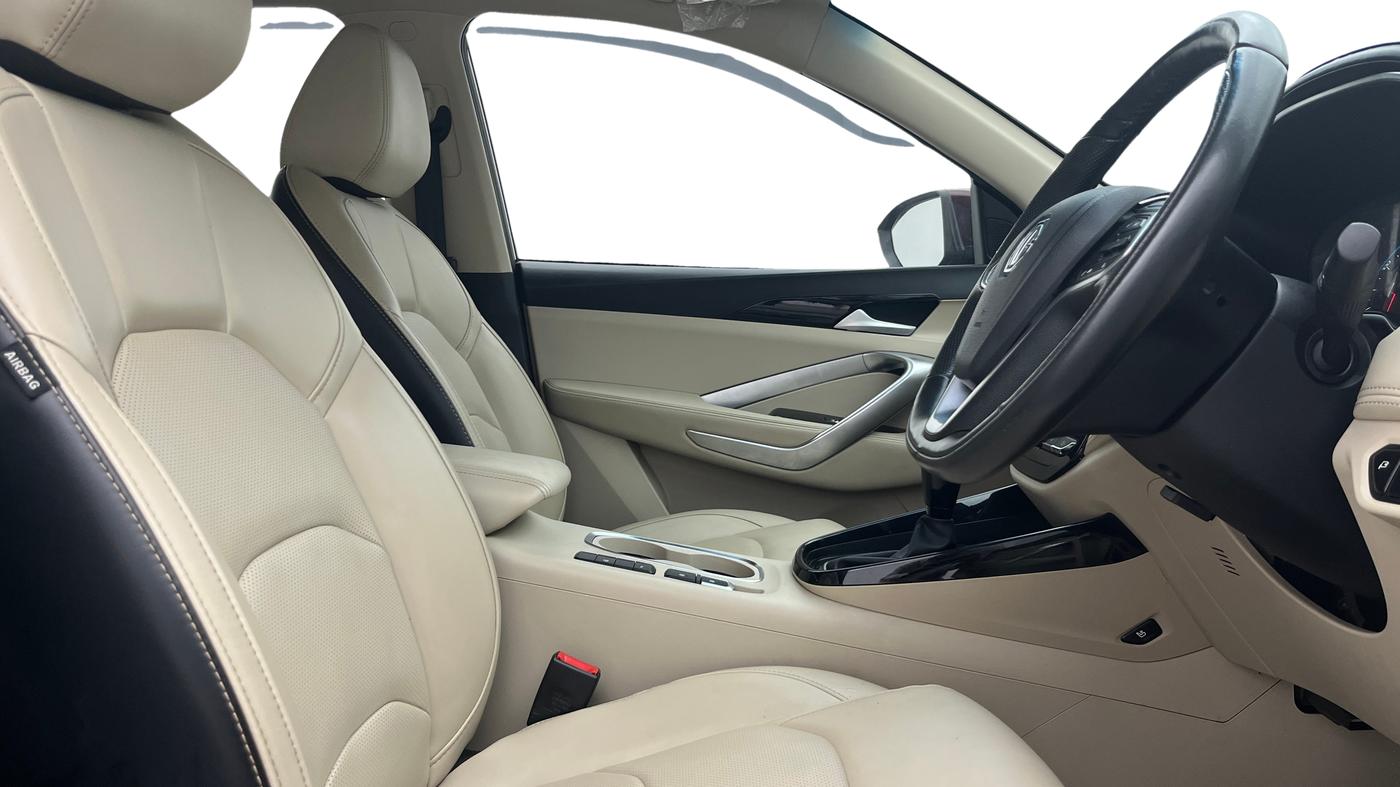 2022 MG HECTOR SHARP 1.5 PETROL CVT, Petrol, Automatic, 25,827 km, Right Side Front Door Cabin