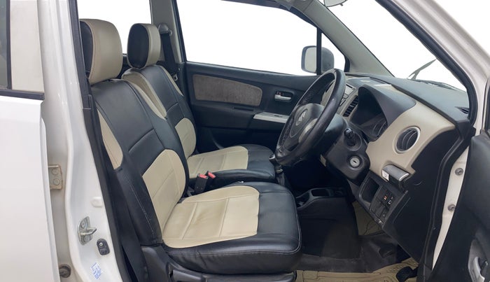 2015 Maruti Wagon R 1.0 VXI, Petrol, Manual, 1,08,880 km, Right Side Front Door Cabin