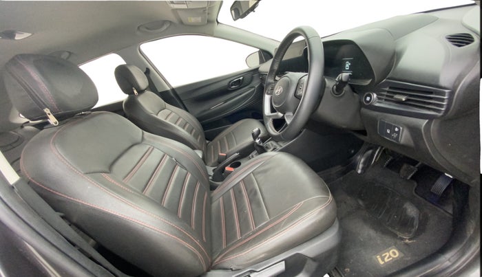 2021 Hyundai NEW I20 ASTA 1.2 MT, Petrol, Manual, 47,875 km, Right Side Front Door Cabin