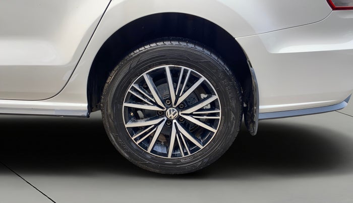 2020 Volkswagen Vento HIGHLINE 1.0L TSI AT, Petrol, Automatic, 93,038 km, Left Rear Wheel