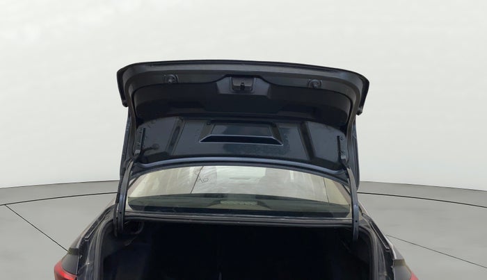 2022 Skoda SLAVIA AMBITION 1.0L TSI MT, Petrol, Manual, 39,196 km, Boot Door Open