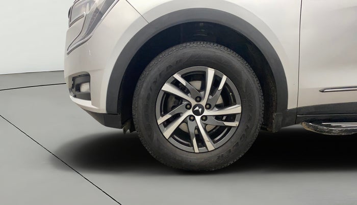 2022 Mahindra XUV700 AX 3 D MT 7 STR, Diesel, Manual, 1,31,555 km, Left Front Wheel