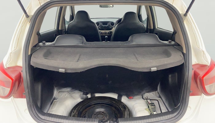 2020 Hyundai Grand i10 MAGNA 1.2 KAPPA VTVT, Petrol, Manual, 51,347 km, Boot Open Zoomed View