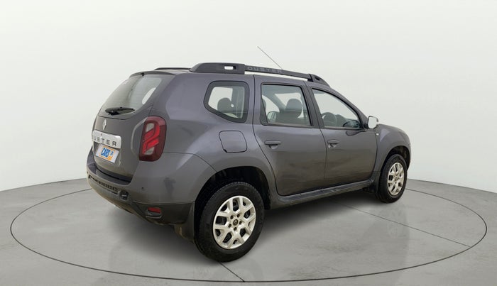 2017 Renault Duster RXL PETROL, Petrol, Manual, 30,983 km, Right Back Diagonal