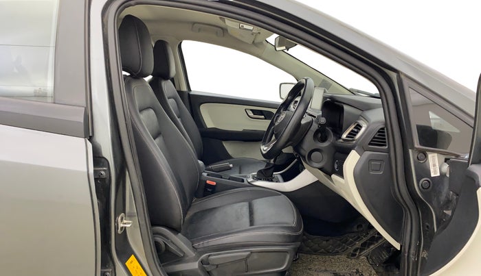 2023 Tata ALTROZ XZA PLUS, Petrol, Automatic, 53,702 km, Right Side Front Door Cabin