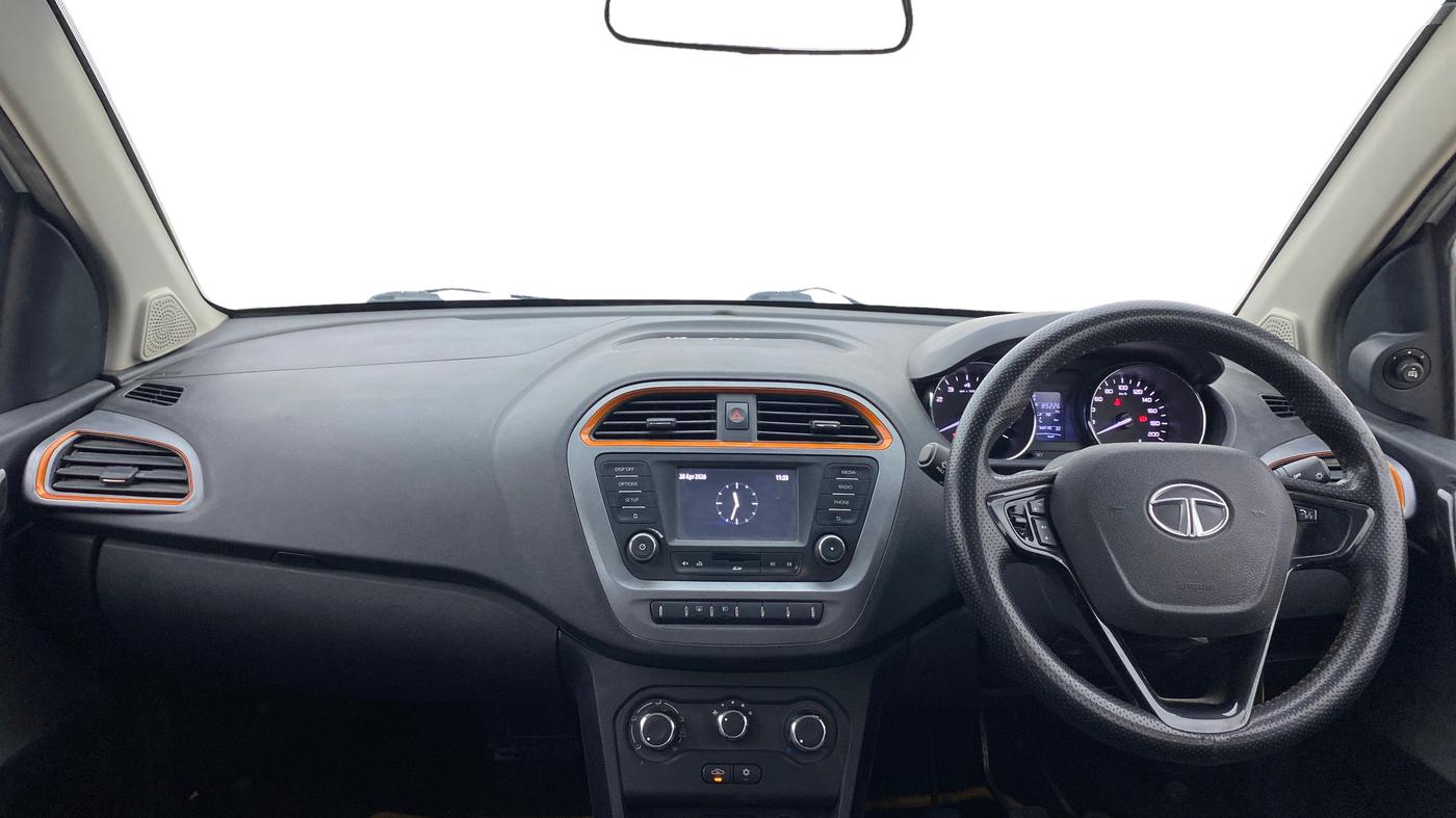 2018 Tata TIAGO NRG PETROL, Petrol, Manual, 86,702 km, Dashboard