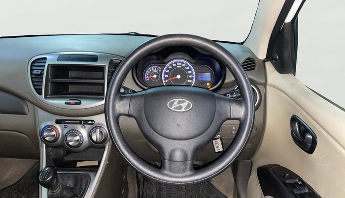 2016 Hyundai i10 MAGNA 1.1, Petrol, Manual, 40,546 km, Steering Wheel Close Up